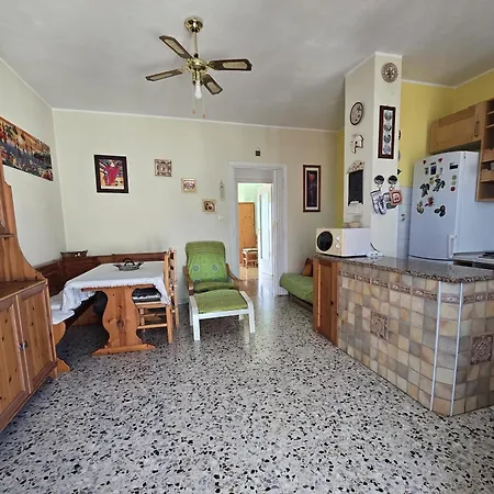 La Casa Dei Libri アパート *